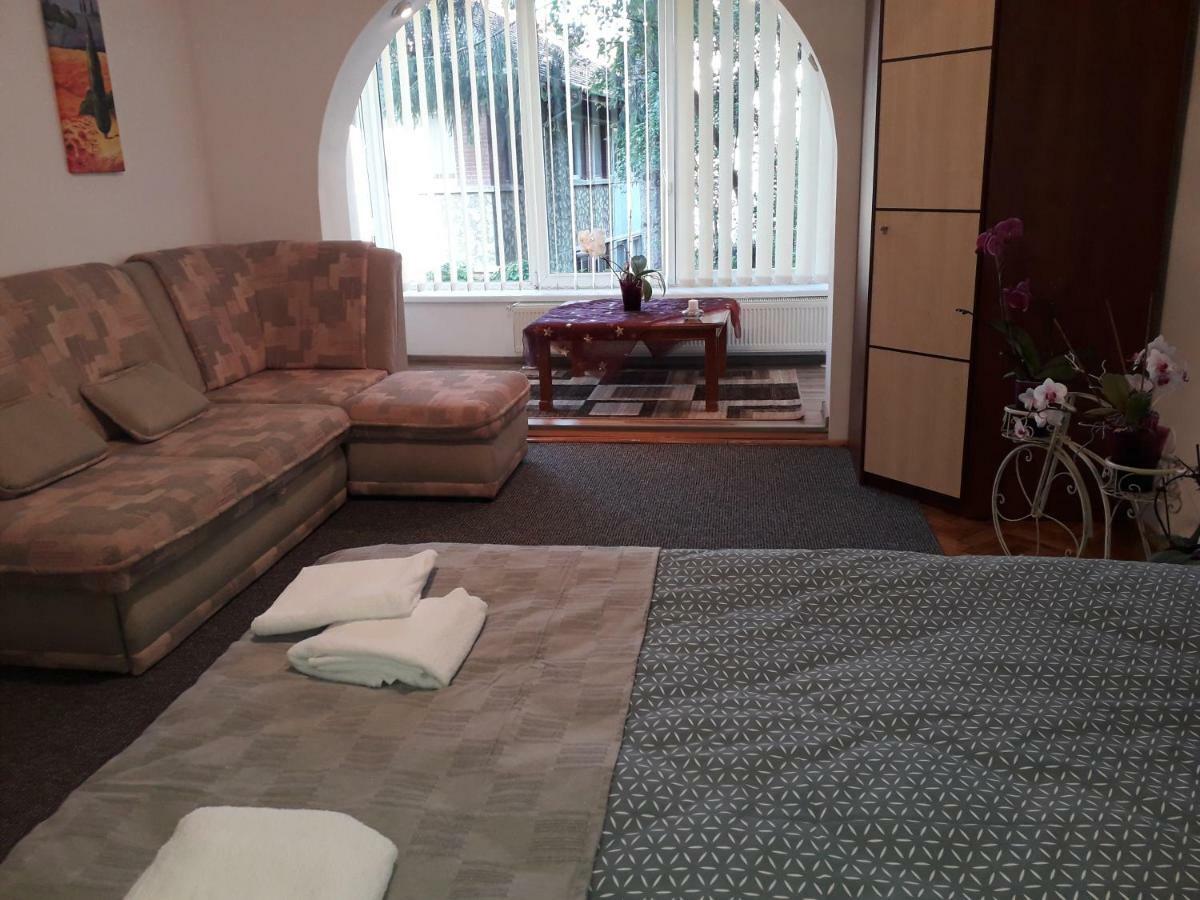 Central Appartment St'S Martin Church Braşov Exterior foto