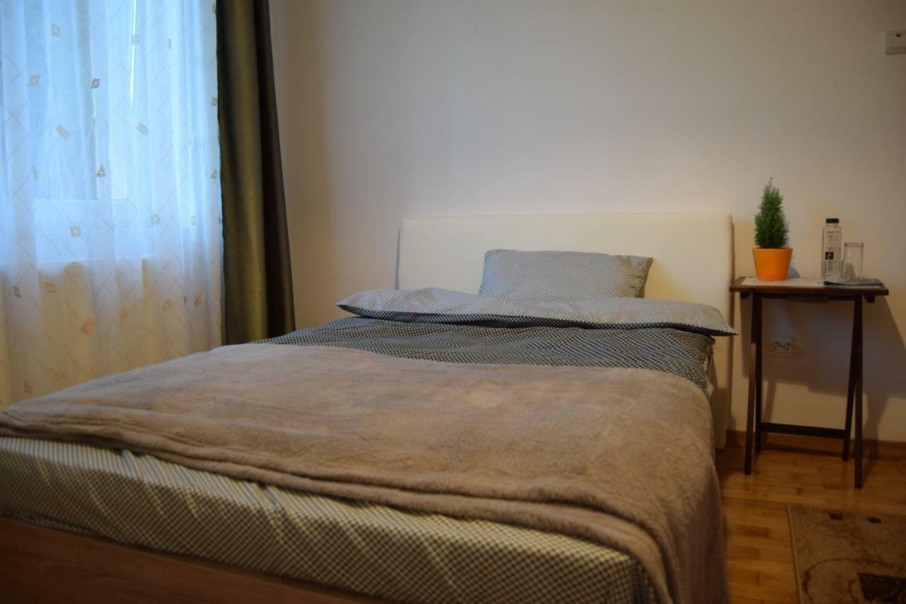 Central Appartment St'S Martin Church Braşov Exterior foto
