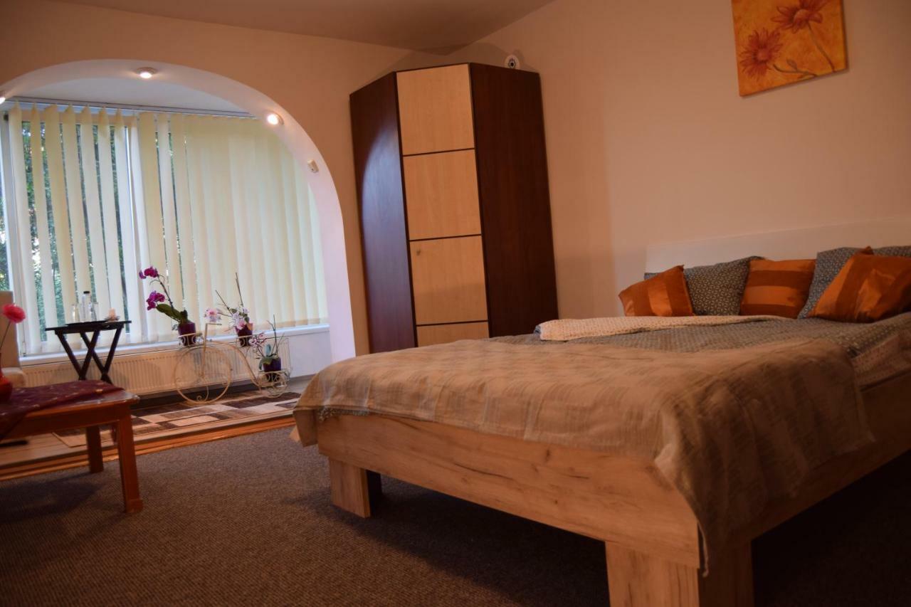 Central Appartment St'S Martin Church Braşov Exterior foto