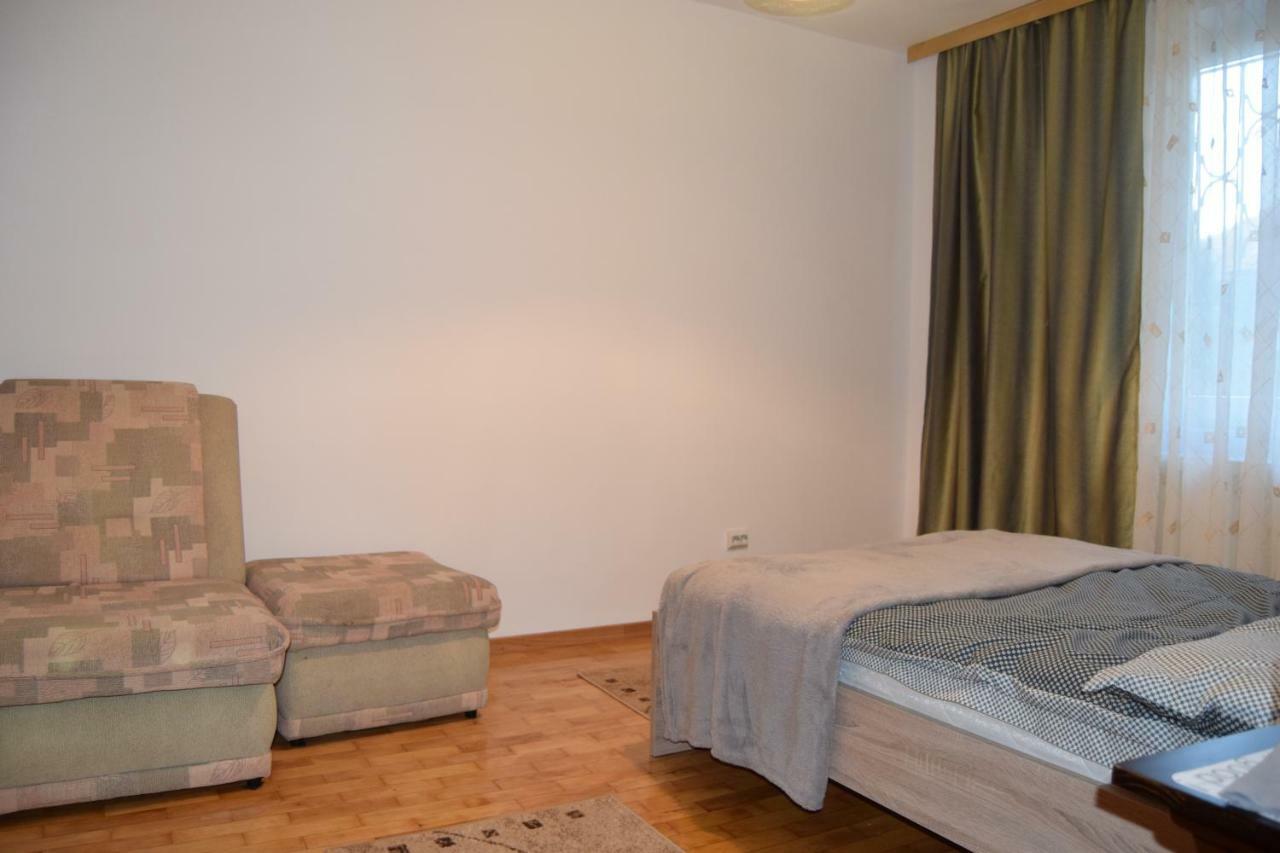 Central Appartment St'S Martin Church Braşov Exterior foto